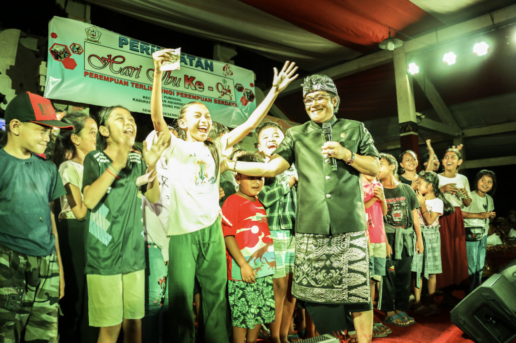Bupati Giri Prasta Launching Aplikasi SIM BPD Desa Punggul